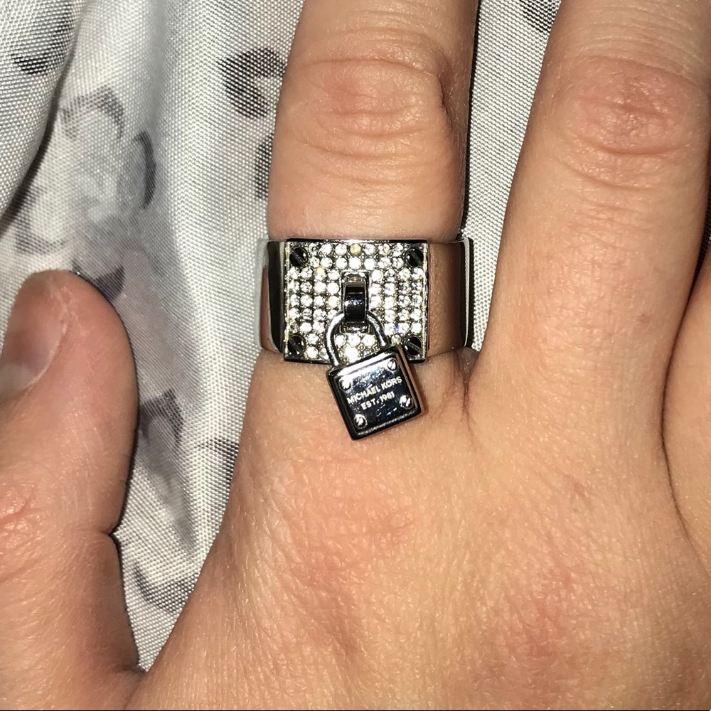 Michael Kors ring